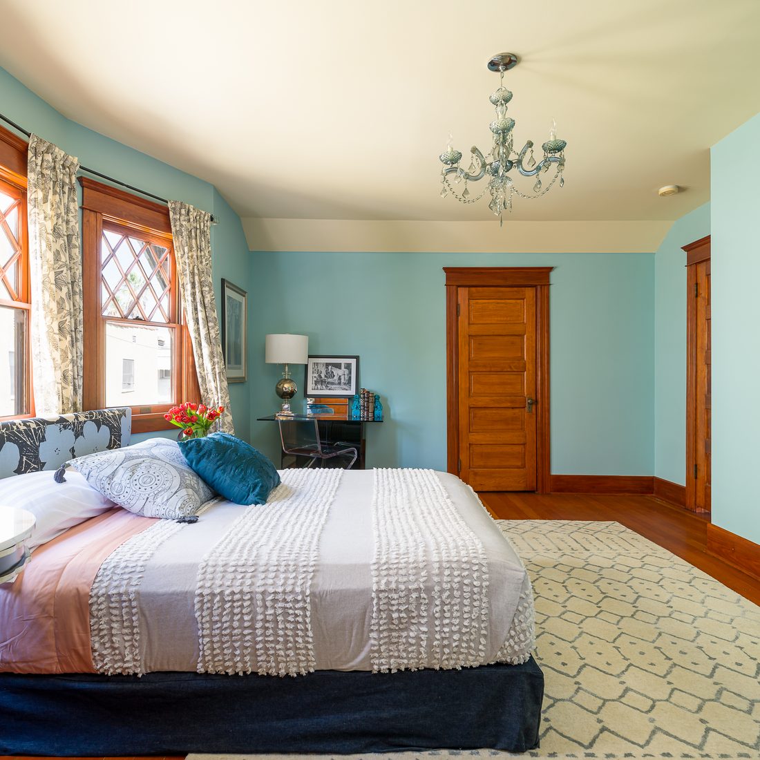 1716 S. Hobart